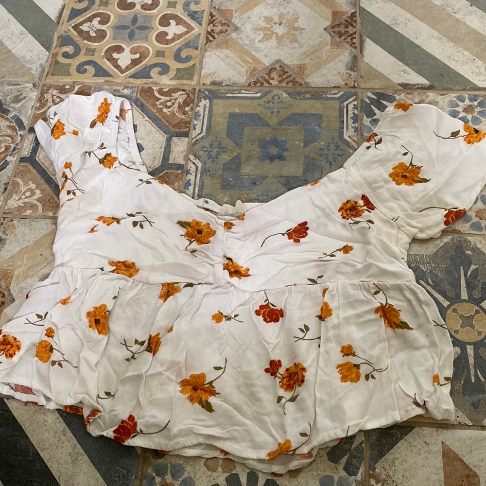 Pacsun LA Hearts flows crop top